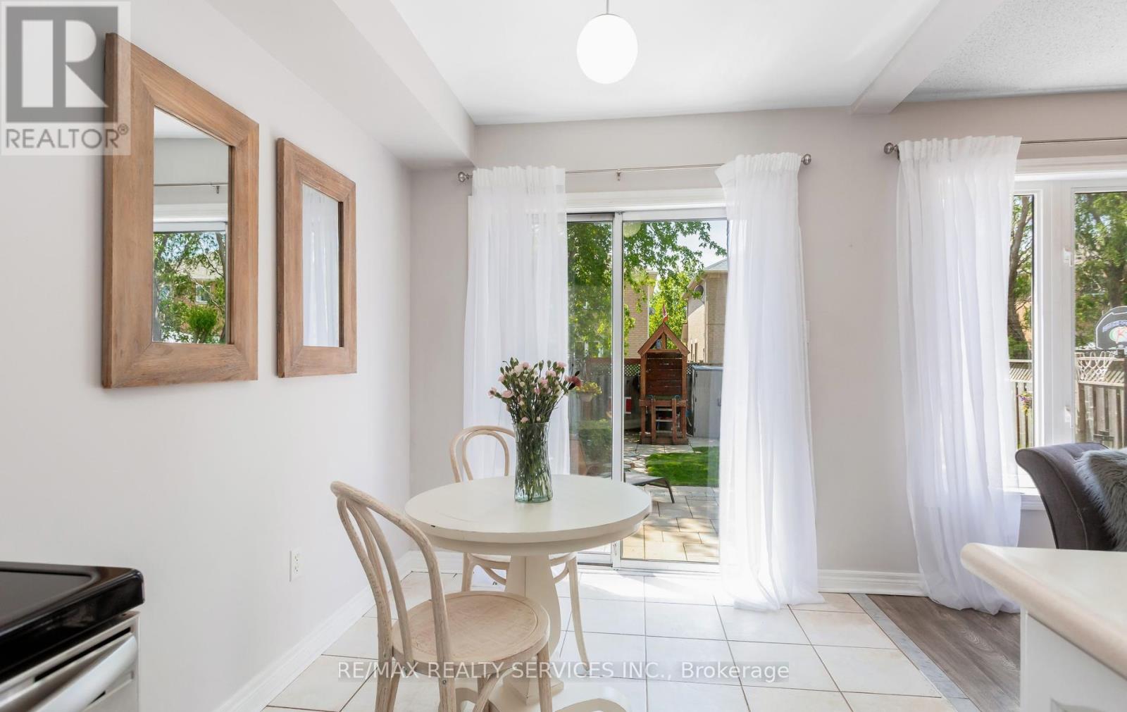 14 TODMORDEN DRIVE - 8