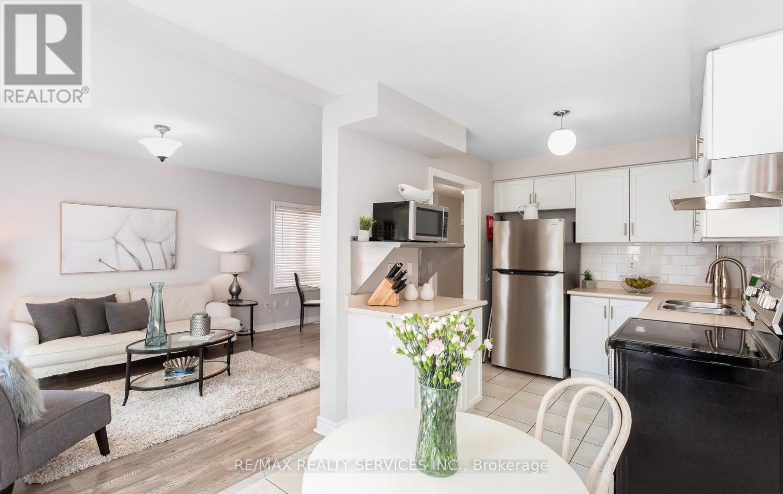 14 TODMORDEN DRIVE - 9