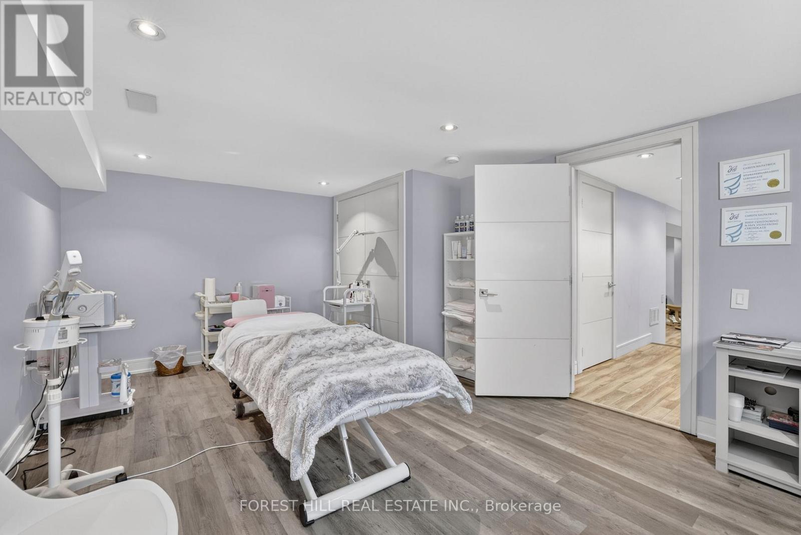 51 GREENFIELD DRIVE - 32