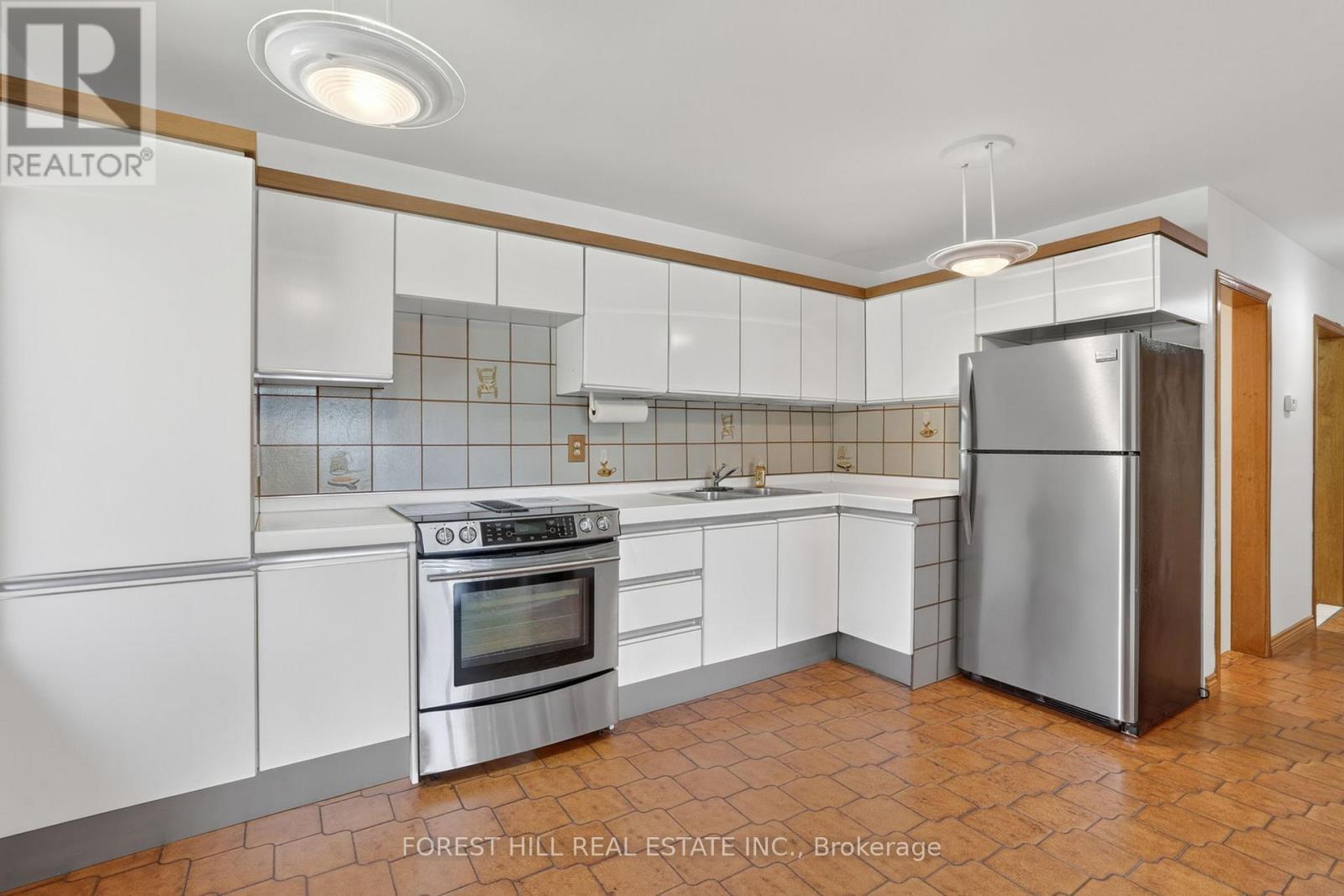 11 FAIRWEATHER ROAD - 4