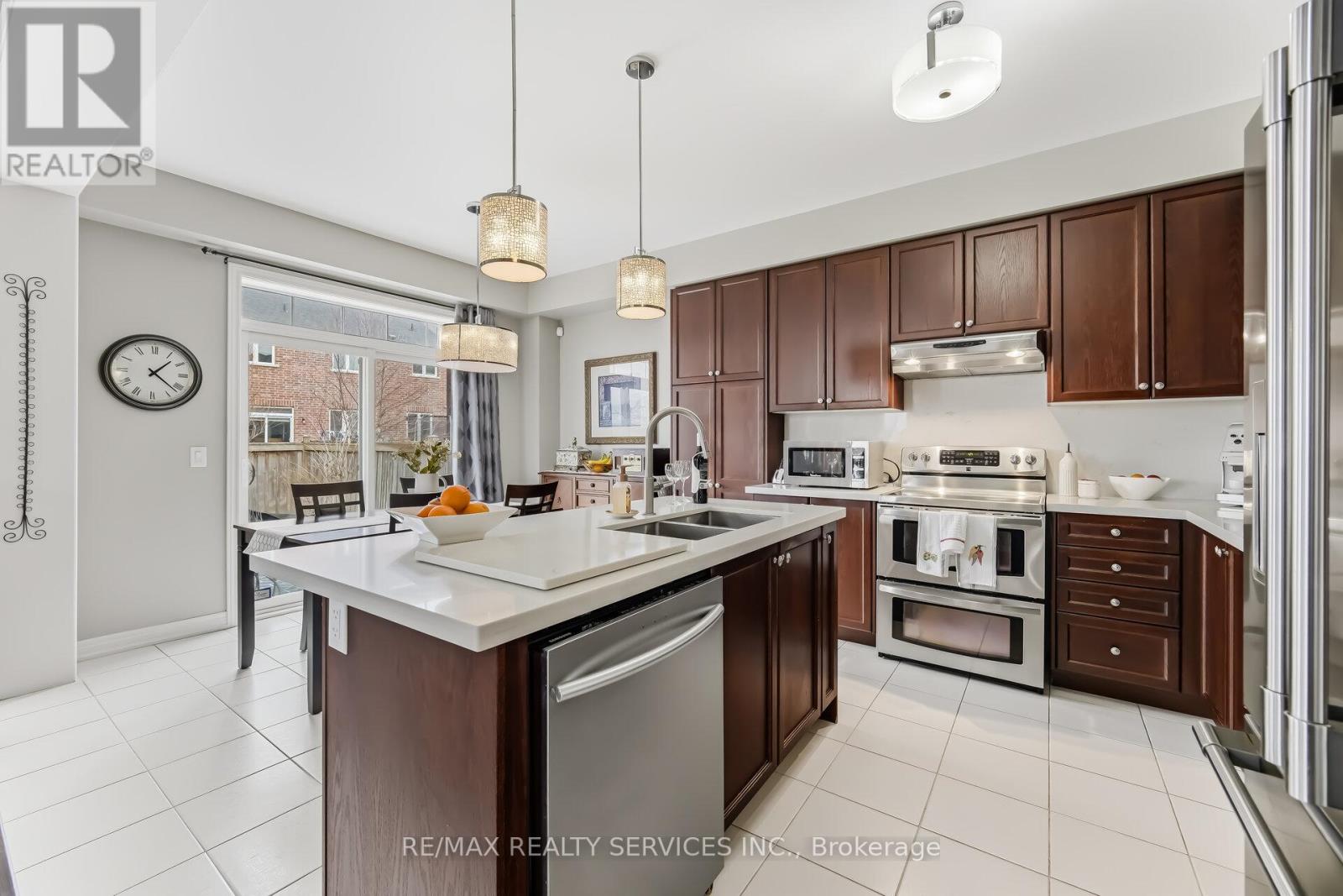 93 LEARMONT AVENUE - 16