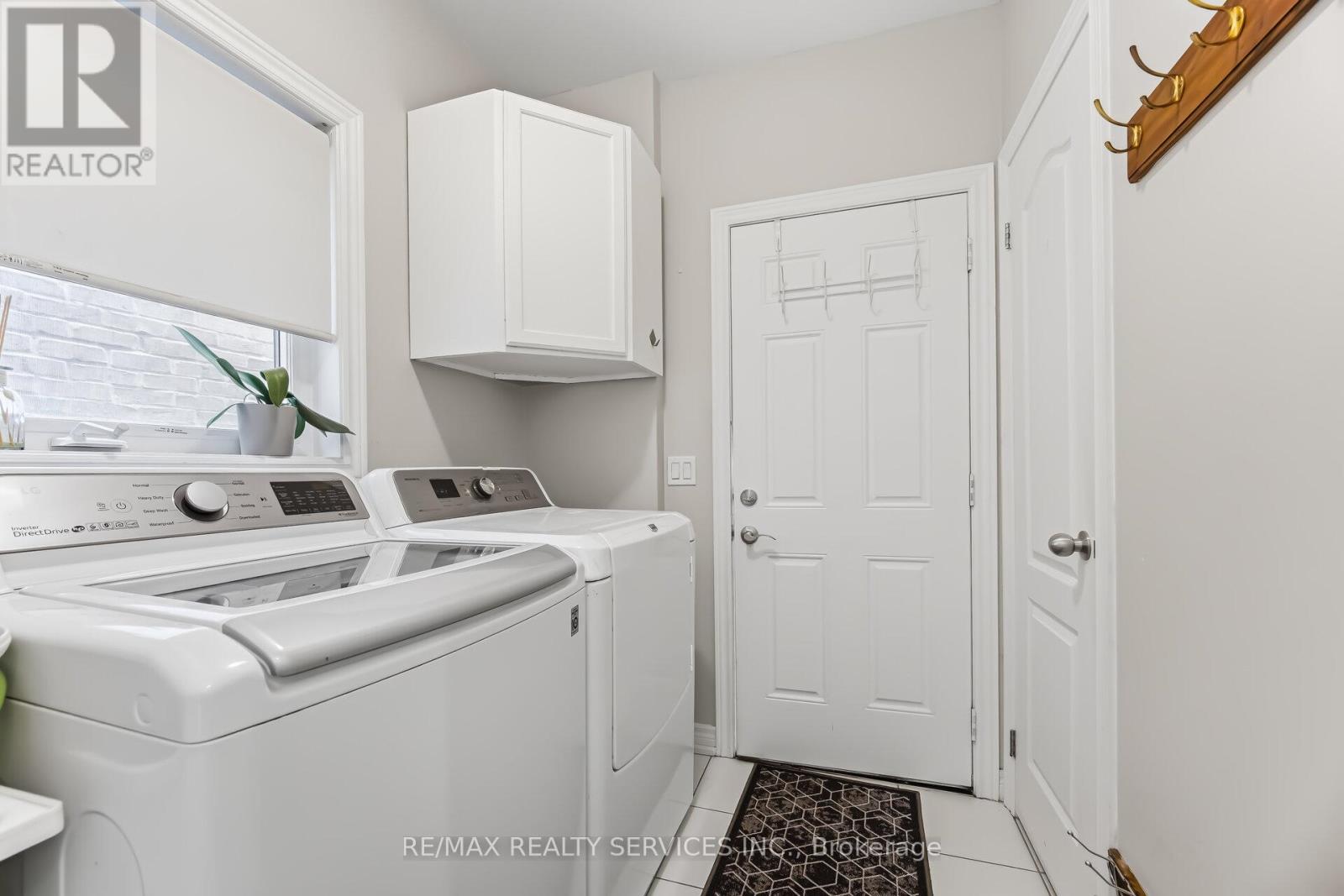 93 LEARMONT AVENUE - 25