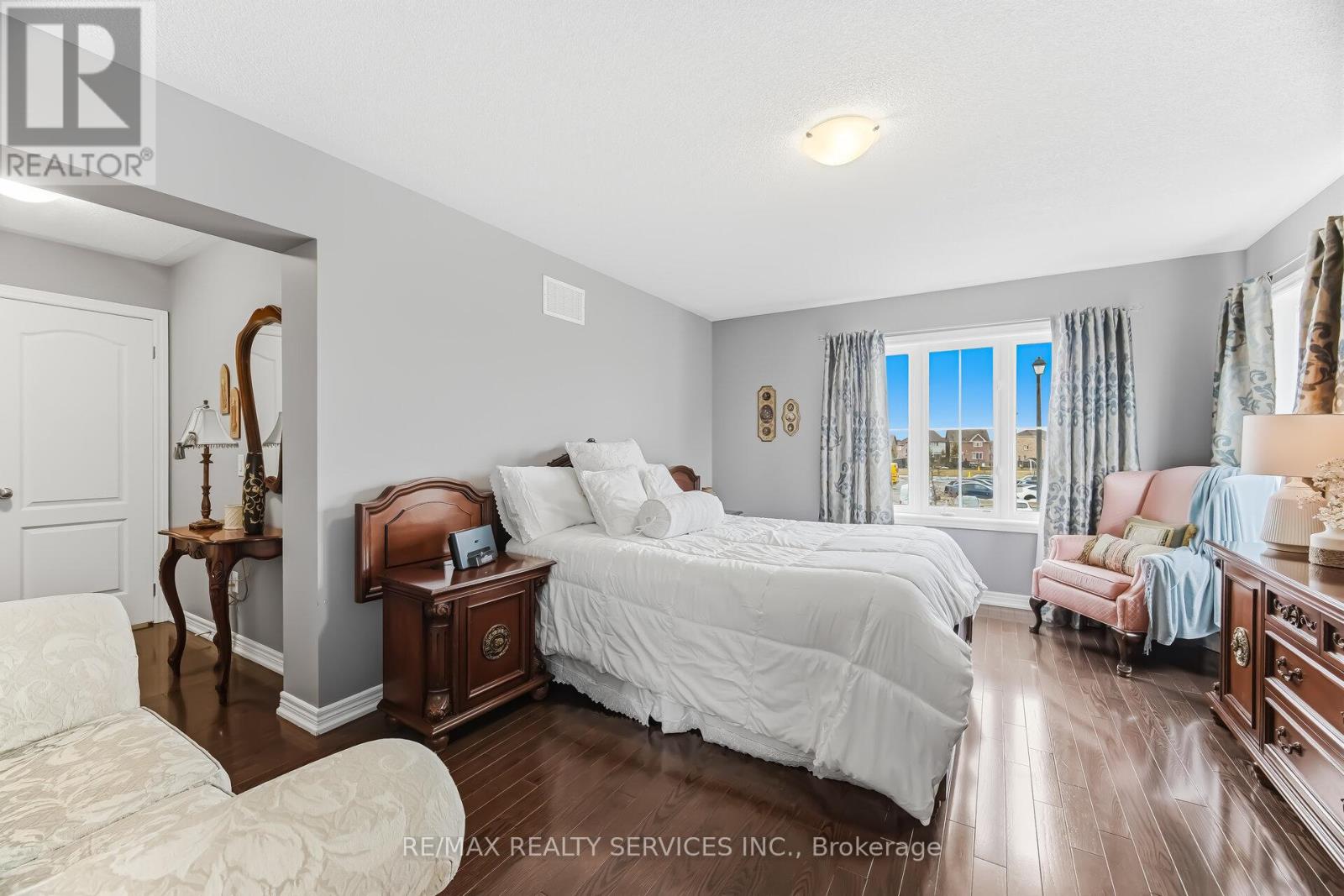 93 LEARMONT AVENUE - 30