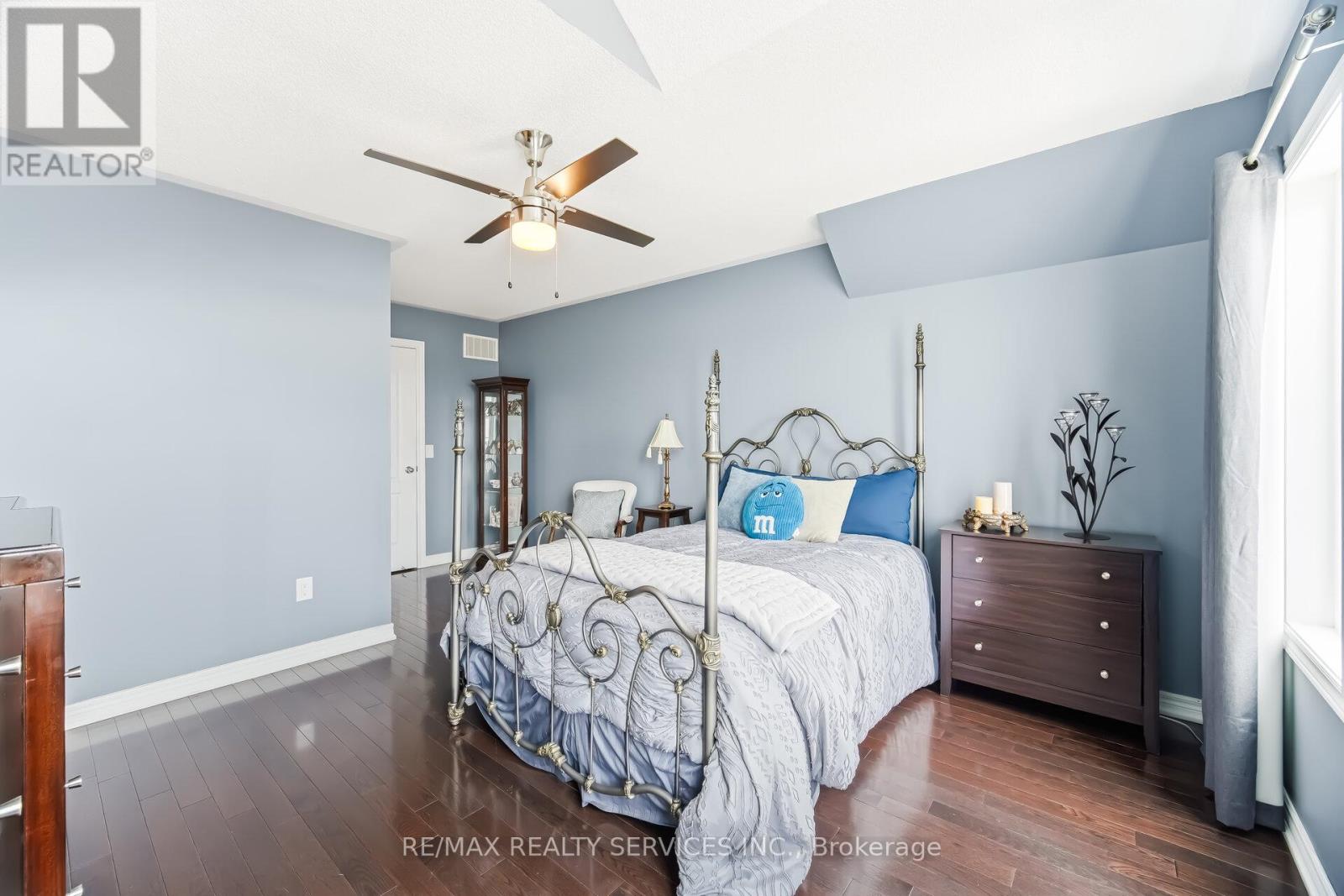 93 LEARMONT AVENUE - 38