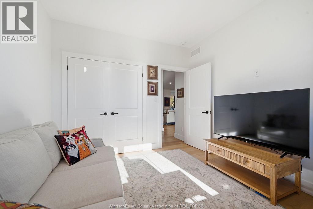 43 Belleview DRIVE - 27