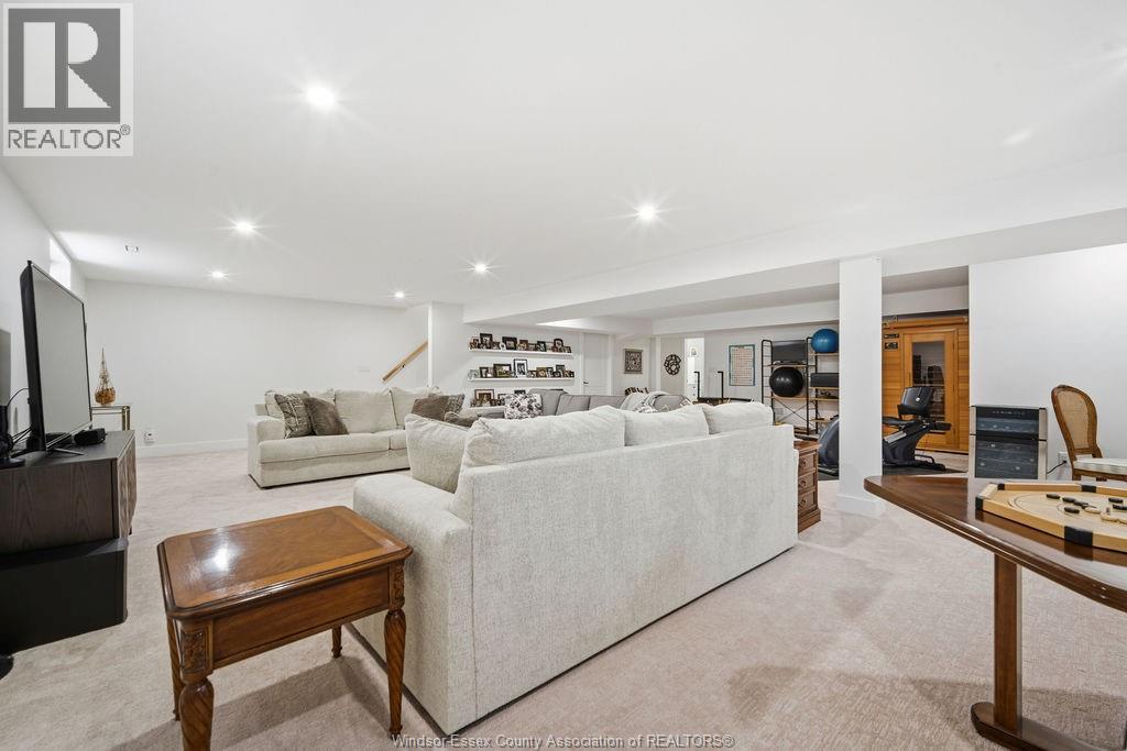 43 Belleview DRIVE - 31