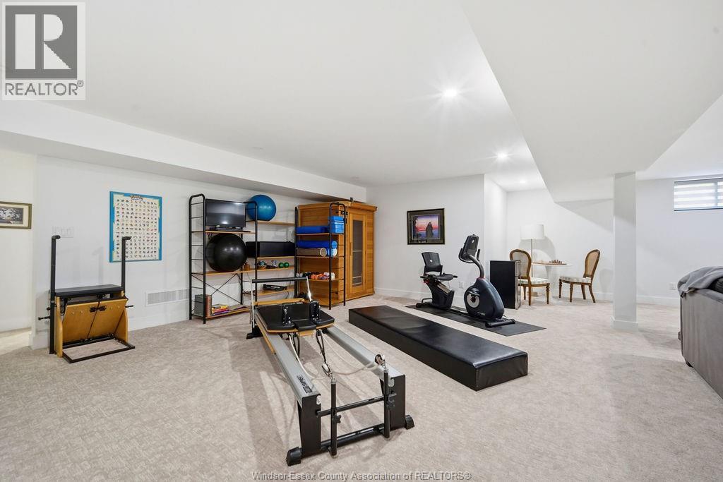 43 Belleview DRIVE - 33
