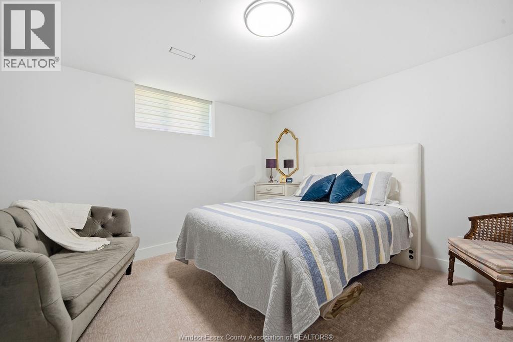 43 Belleview DRIVE - 34