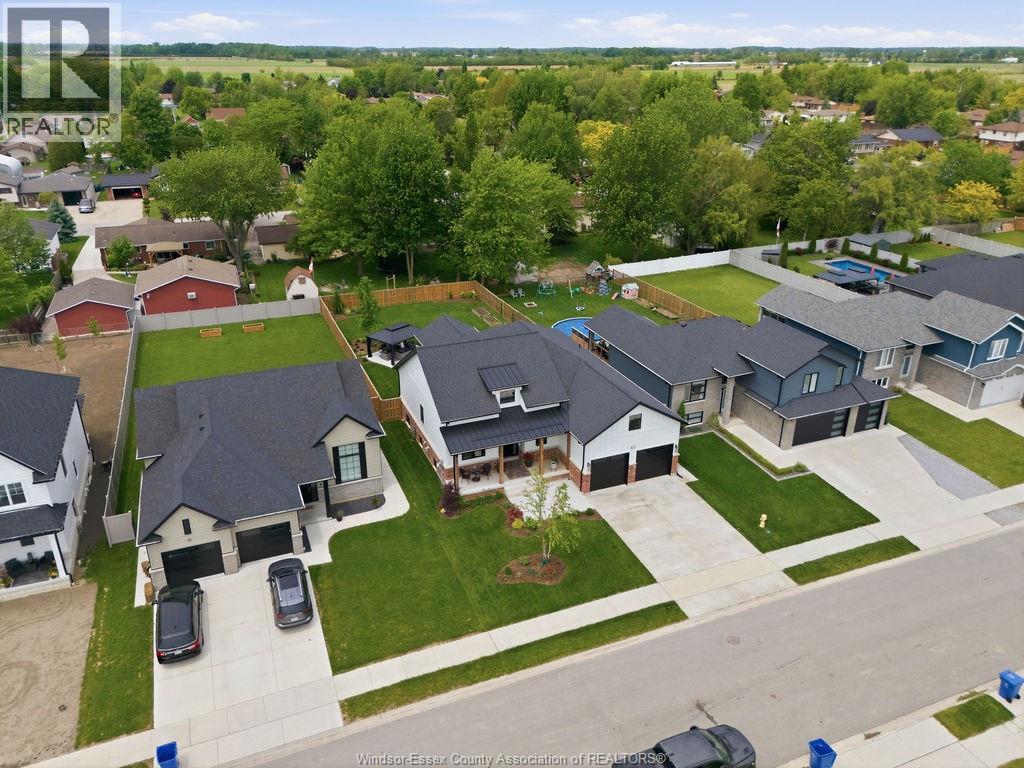 43 Belleview DRIVE - 46