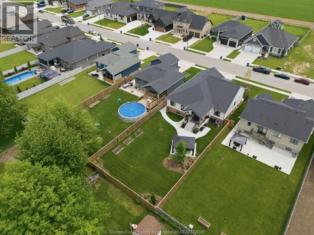 43 Belleview DRIVE - 49