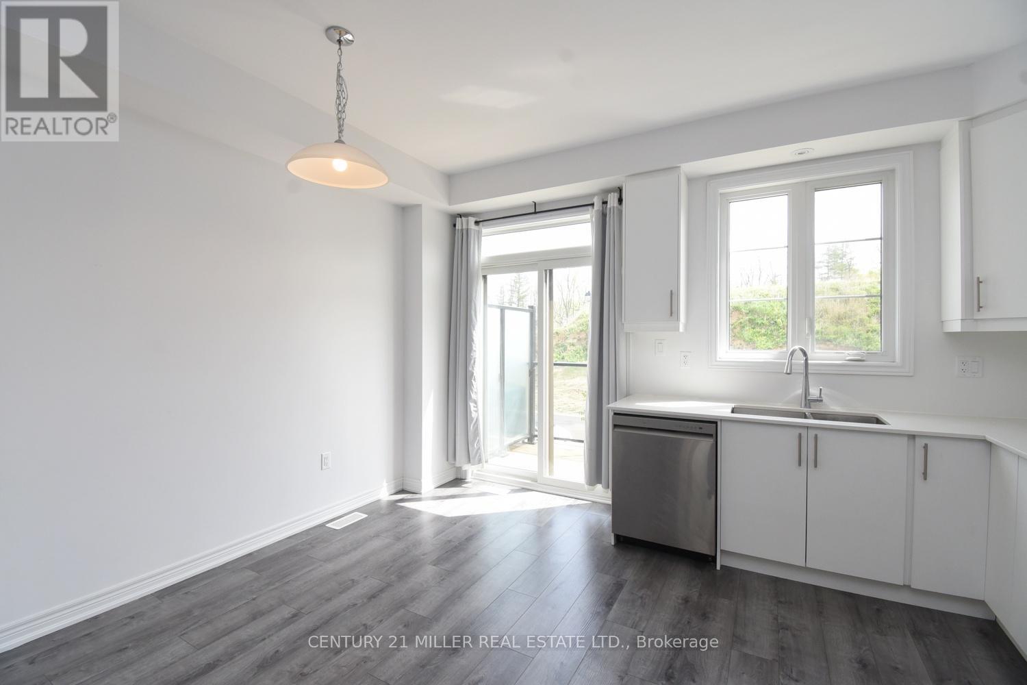 #62 120 COURT DRIVE - 11