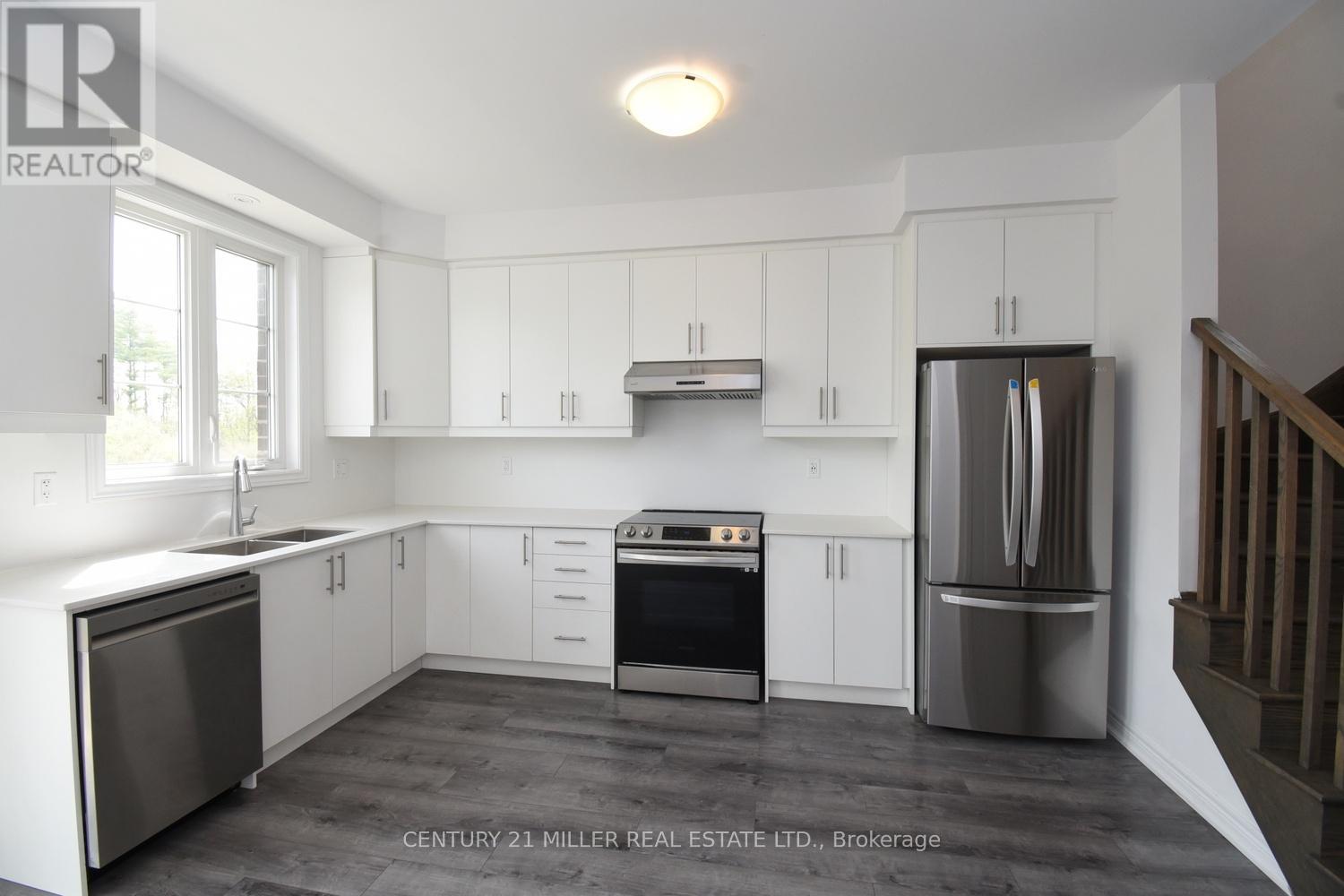 #62 120 COURT DRIVE - 17