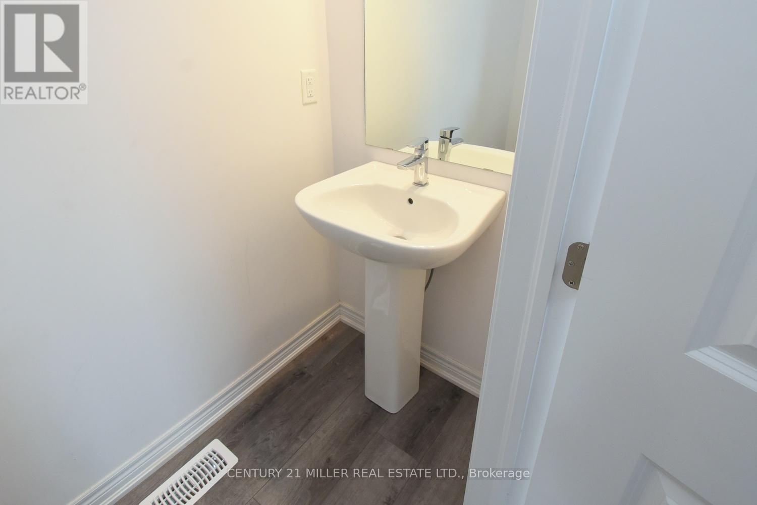 #62 120 COURT DRIVE - 19