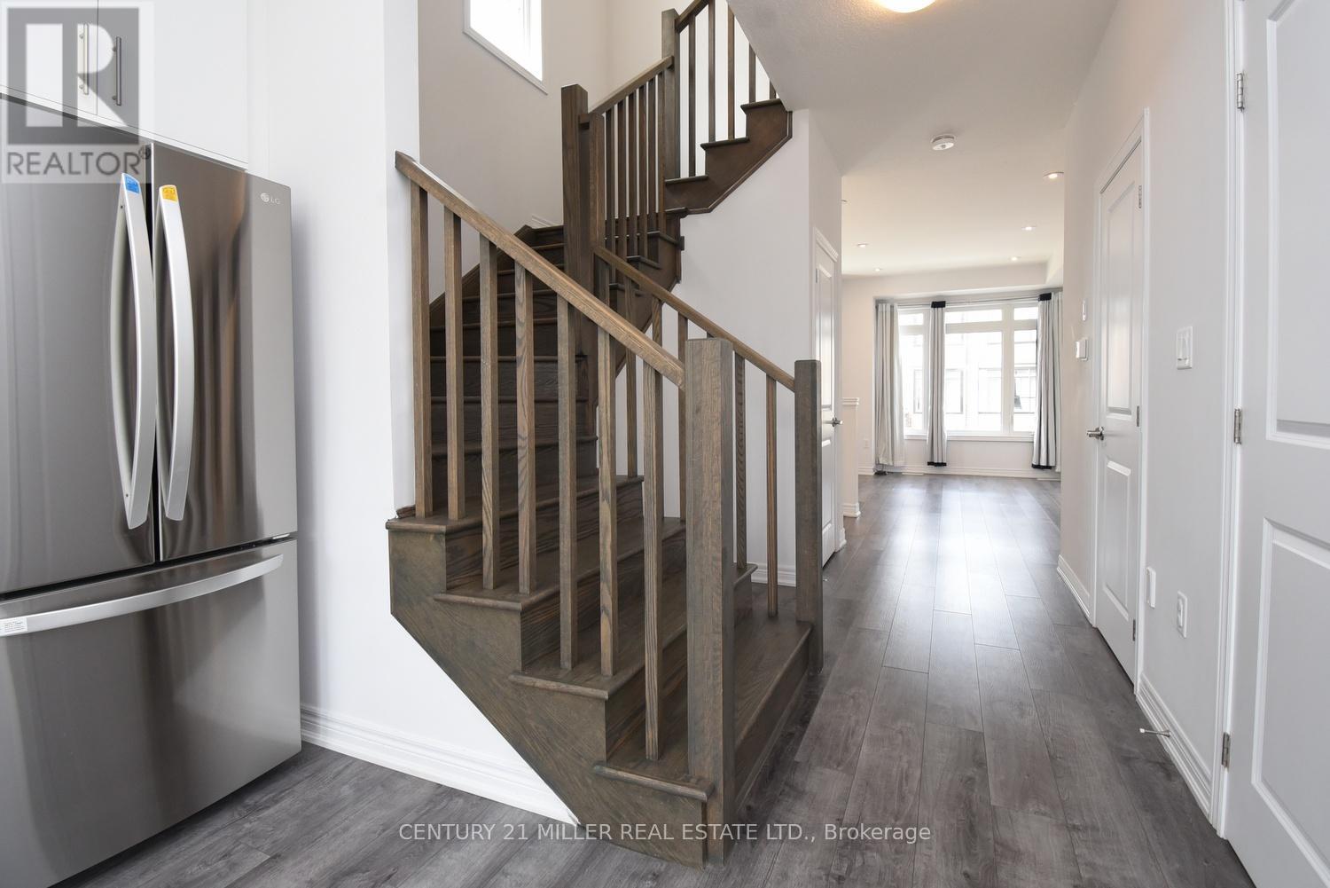#62 120 COURT DRIVE - 21