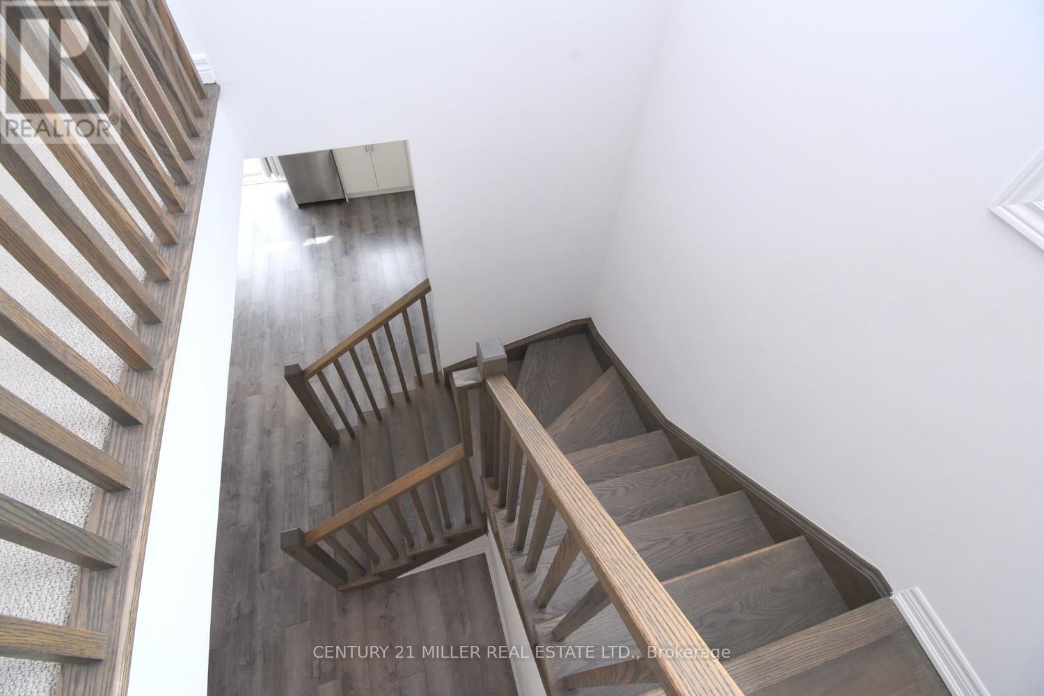 #62 120 COURT DRIVE - 22