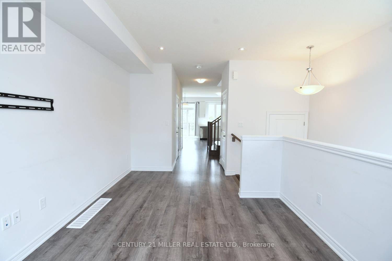 #62 120 COURT DRIVE - 9