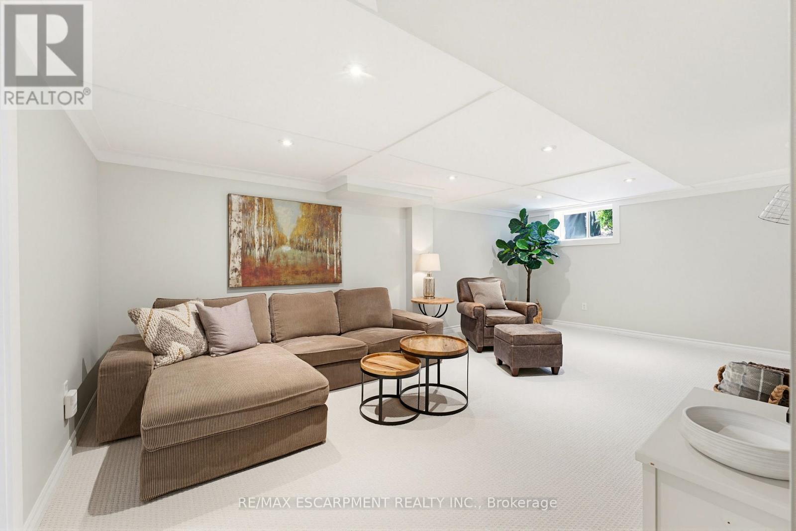 304 PARKSIDE DRIVE - 21