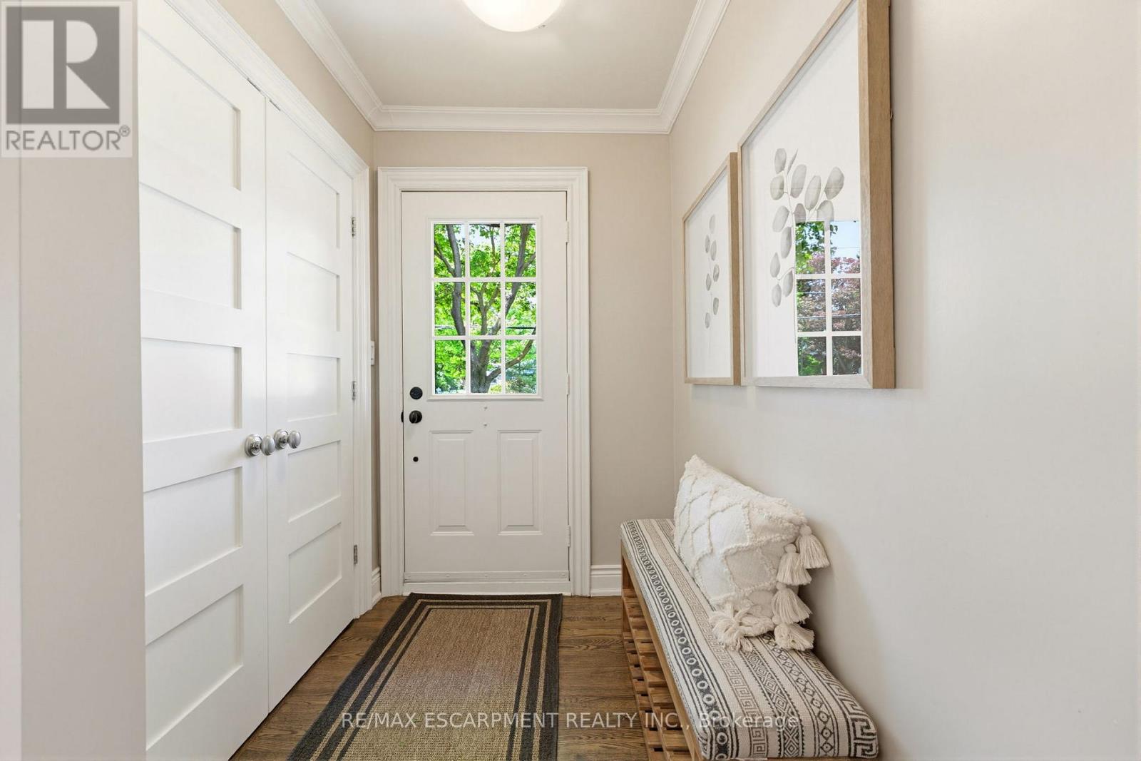304 PARKSIDE DRIVE - 4