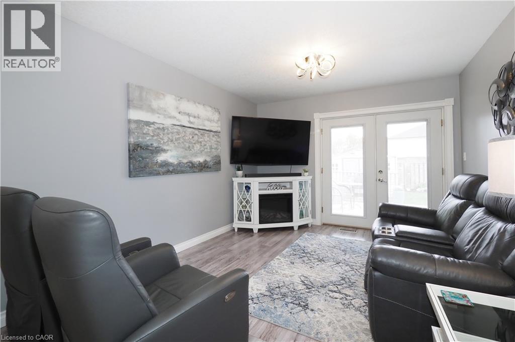 70 QUEEN CHARLOTTE Crescent - 24