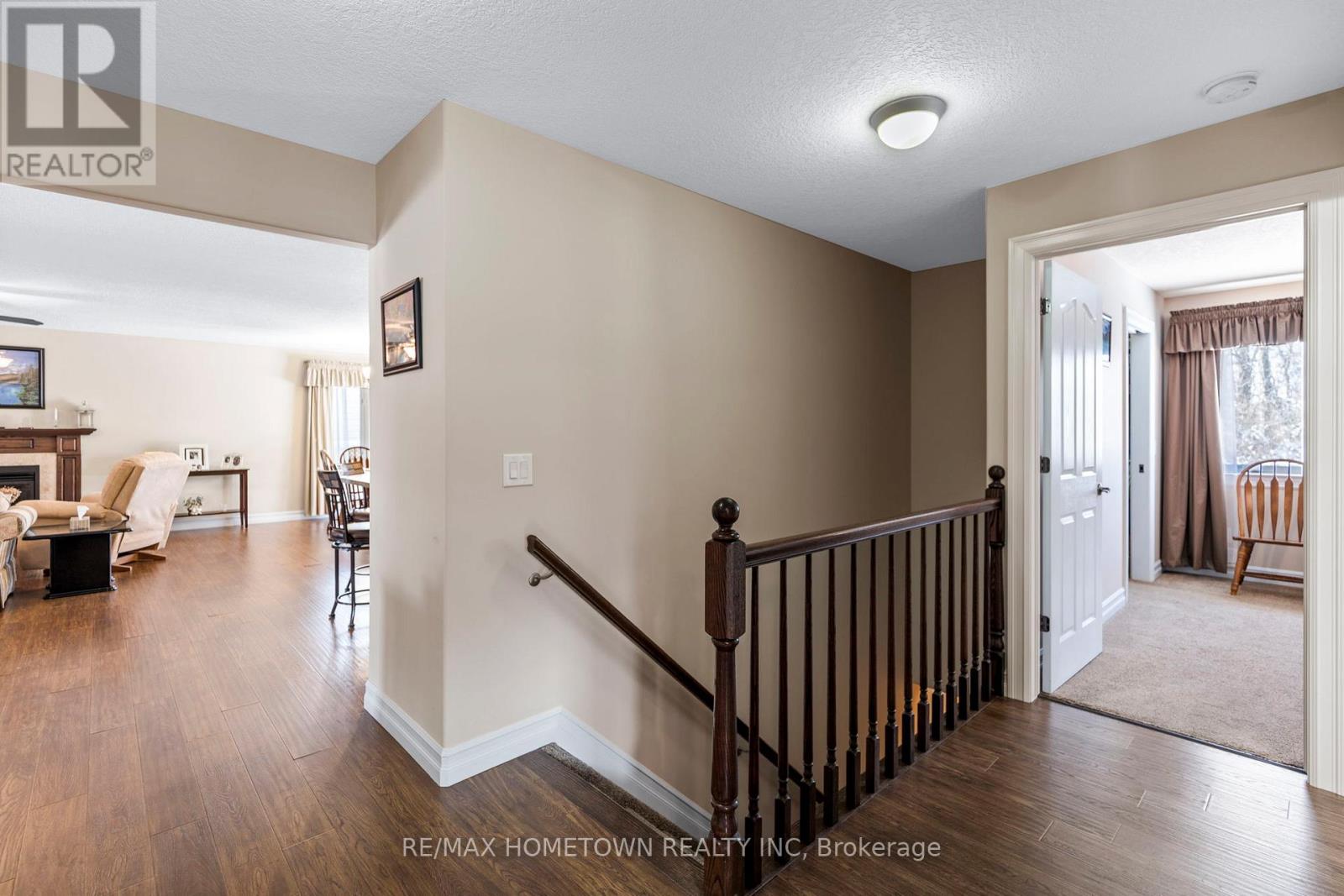 1124 MCCLURE CRESCENT - 25