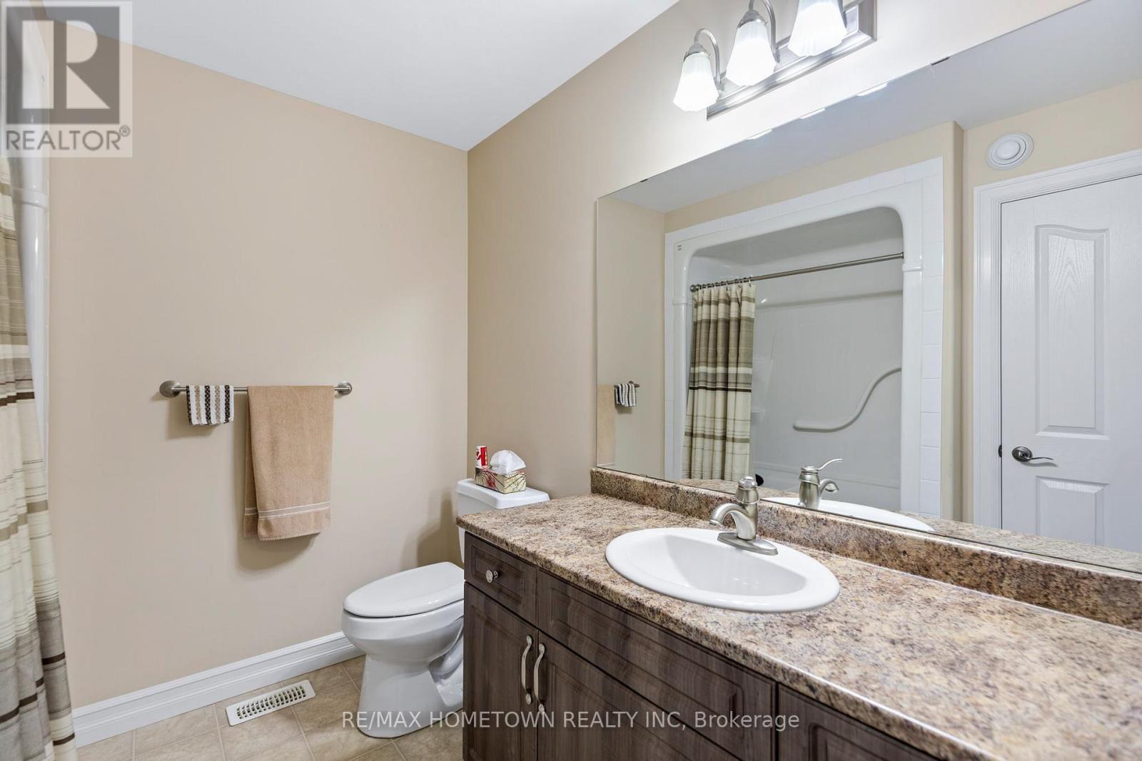 1124 MCCLURE CRESCENT - 28
