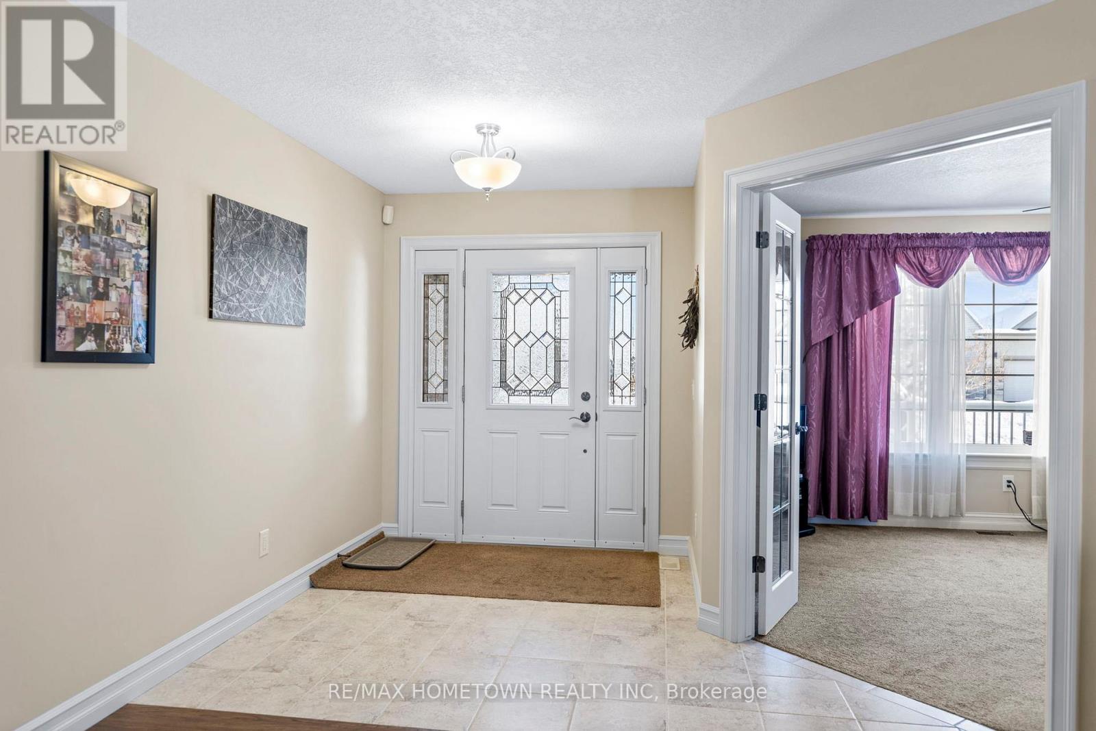 1124 MCCLURE CRESCENT - 7