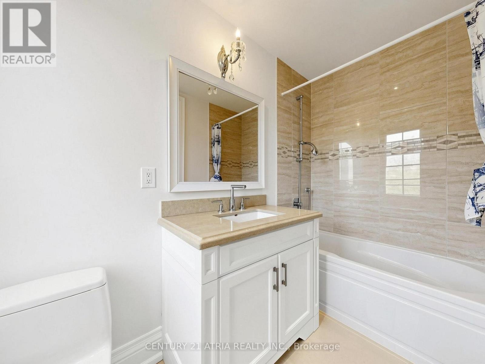 111 BYNG AVENUE - 30