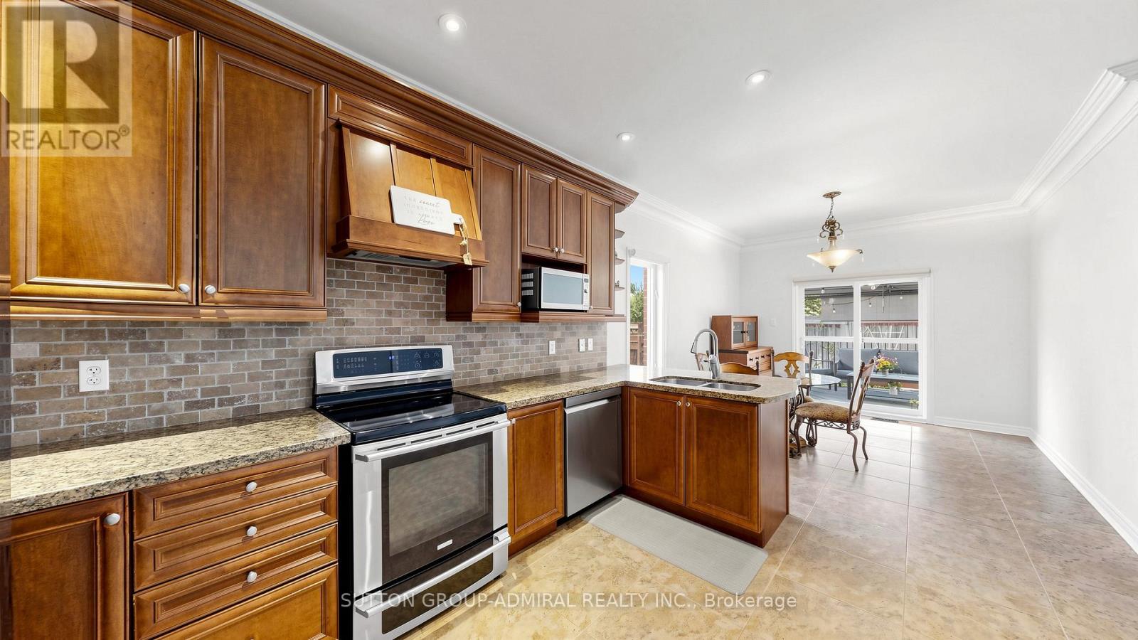 492 KWAPIS BOULEVARD - 16