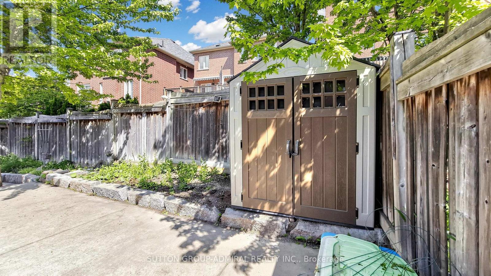 492 KWAPIS BOULEVARD - 28