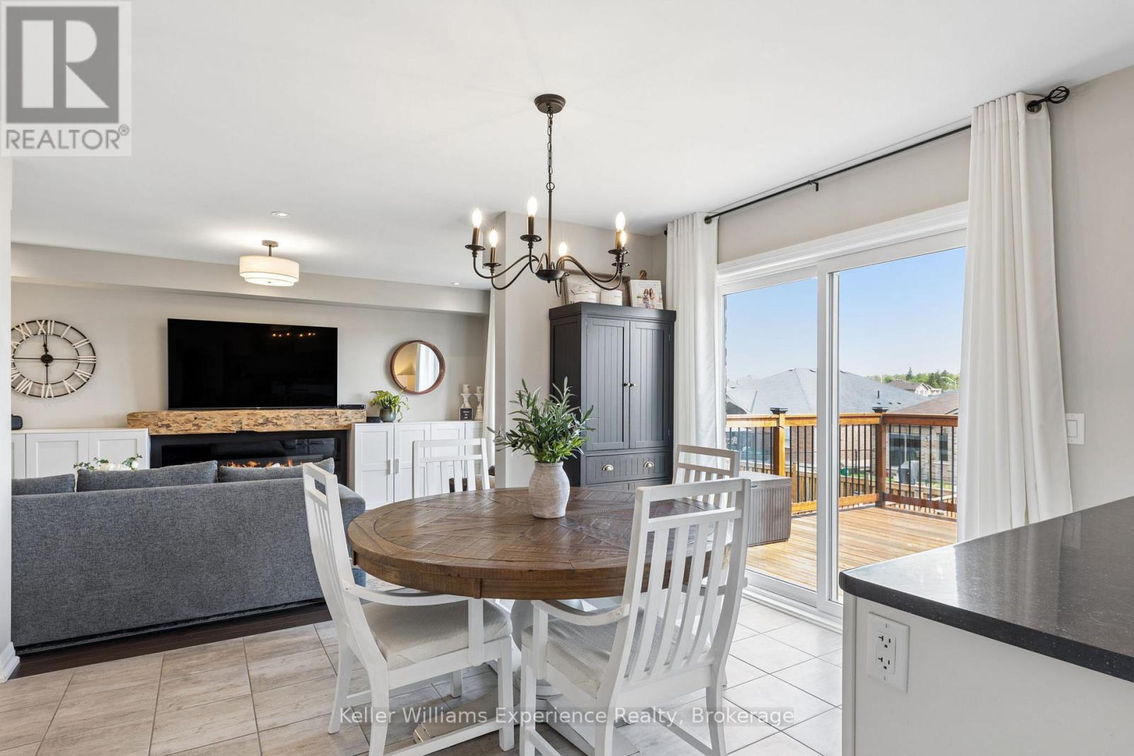 8 HEWSON STREET - 10