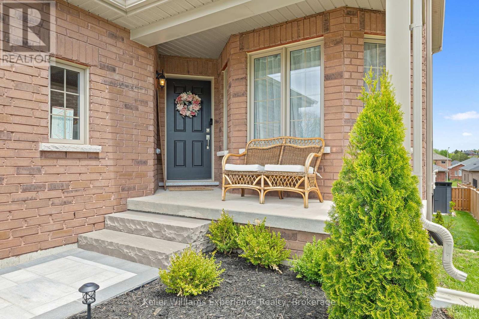 8 HEWSON STREET - Image 3