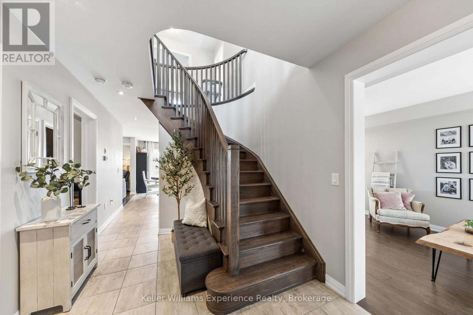 8 HEWSON STREET - 4
