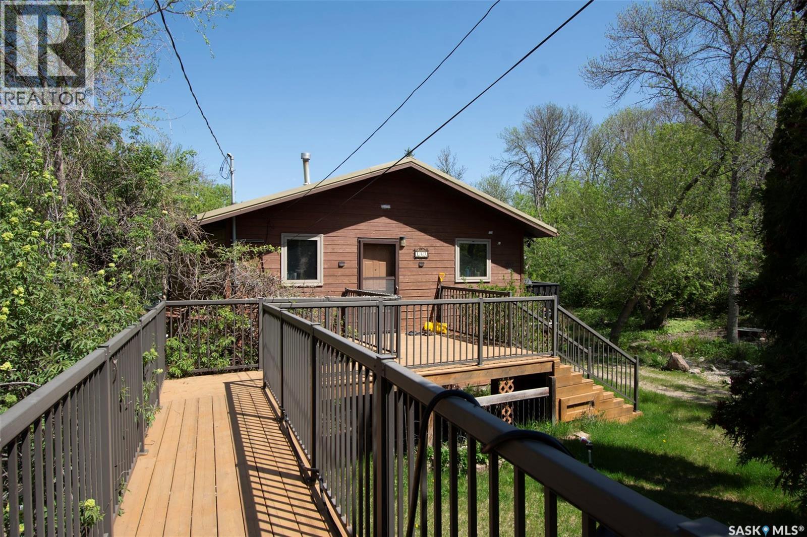 462 Fairchild AVENUE - Image 2