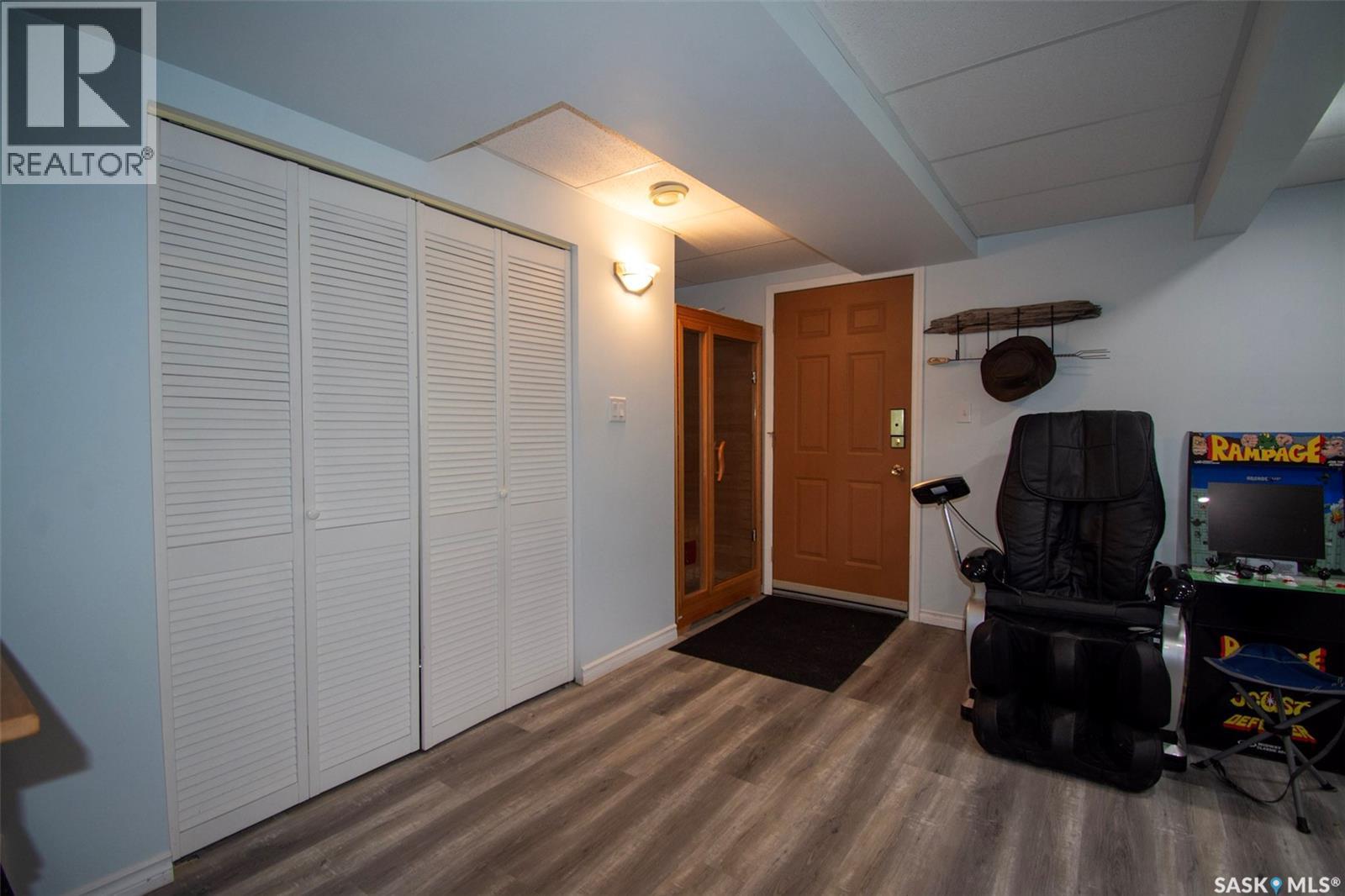 462 Fairchild AVENUE - 34