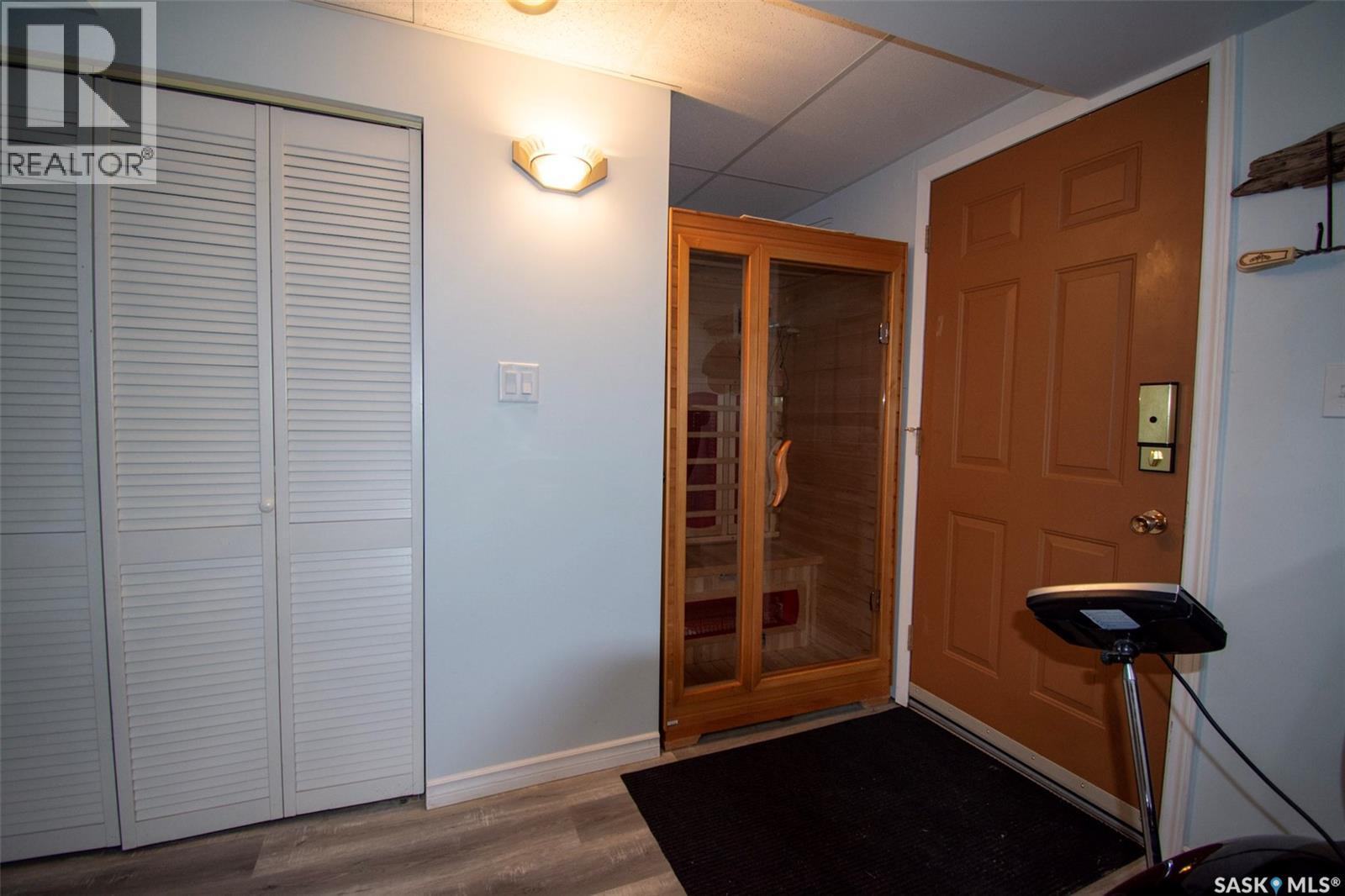 462 Fairchild AVENUE - 35