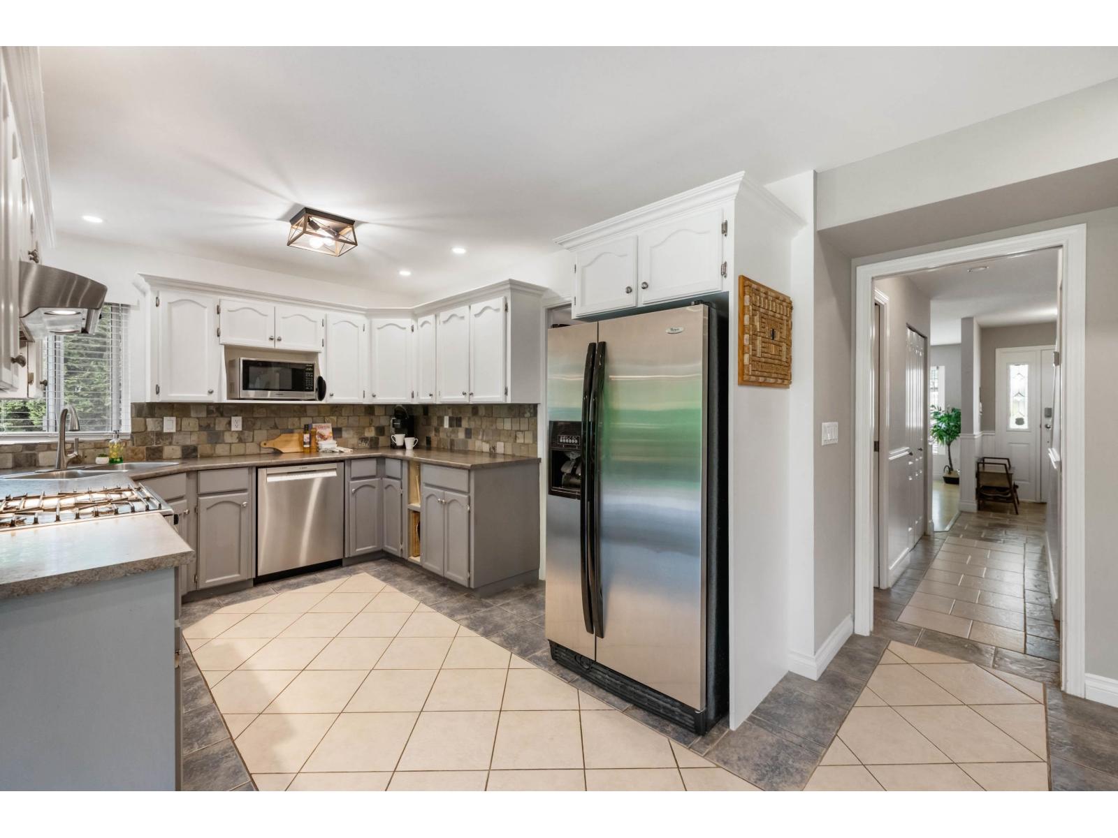 27136 25A AVENUE, Langley