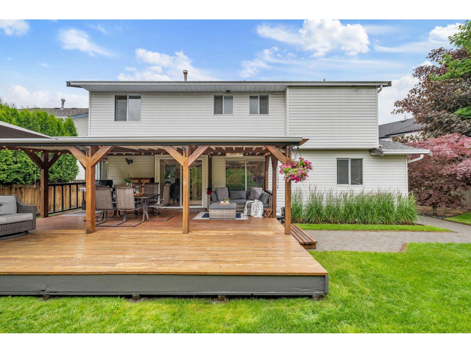 27136 25A AVENUE, Langley