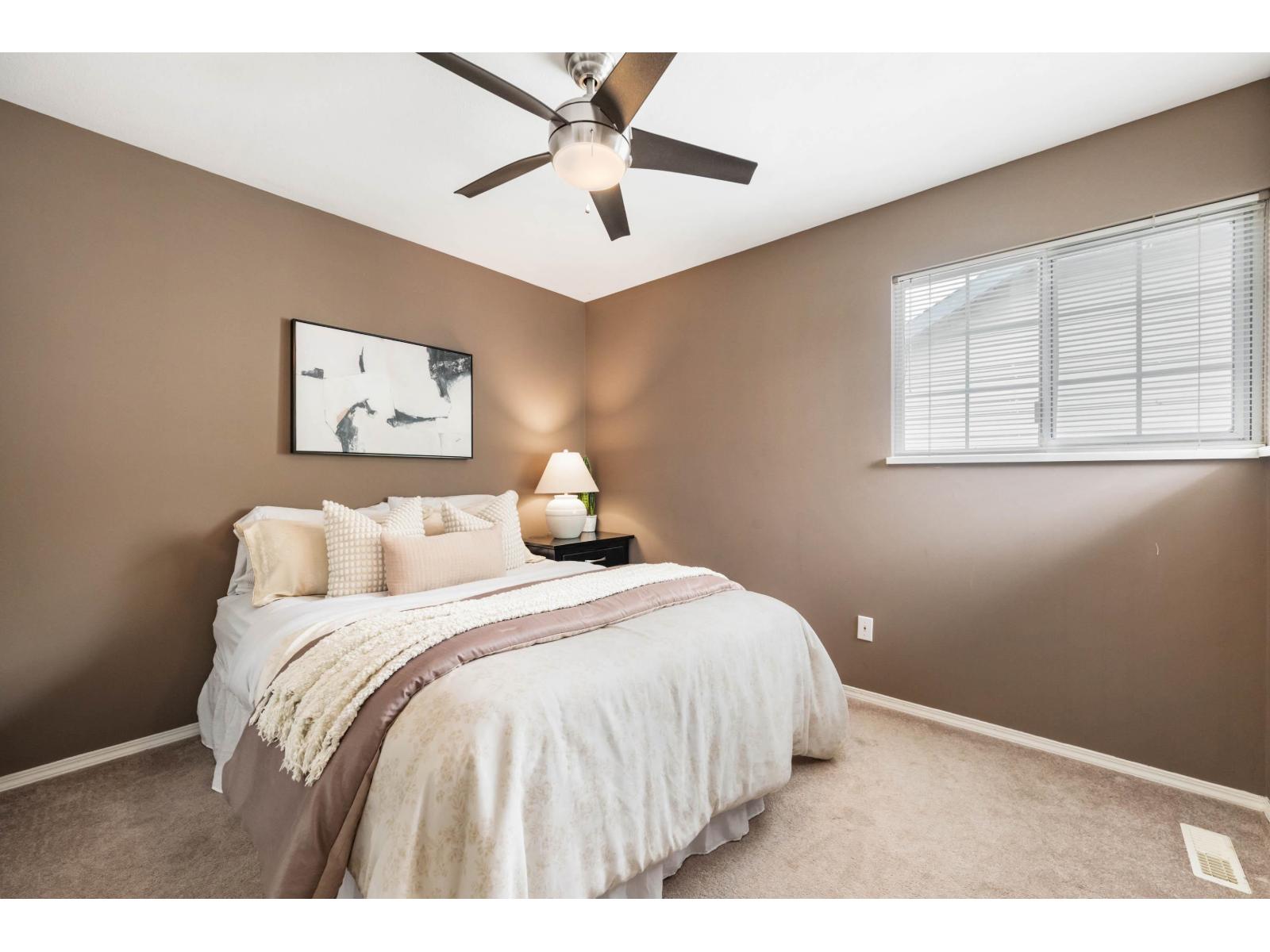 27136 25A AVENUE, Langley