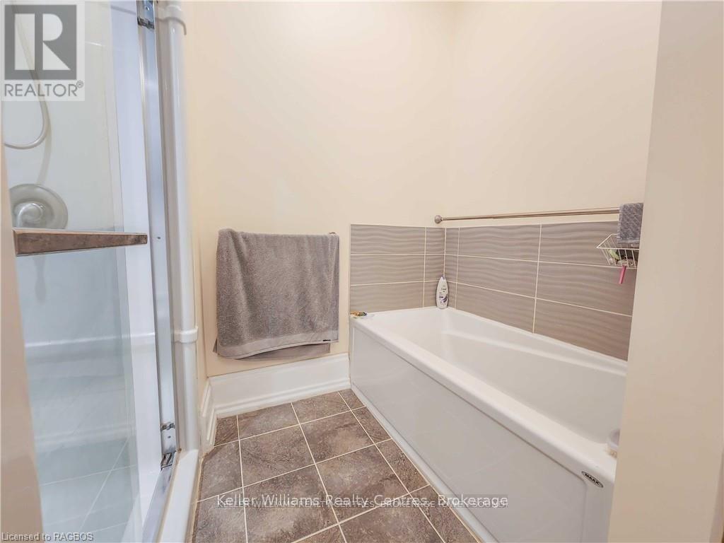 900 2ND AVENUE W - 29