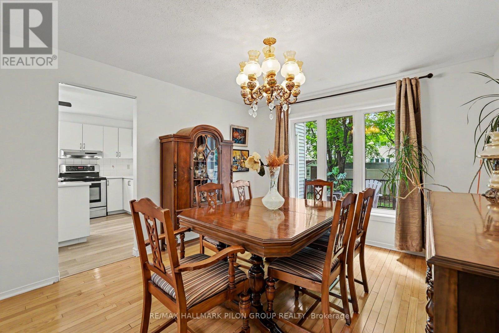 1674 SANSONNET STREET - 7