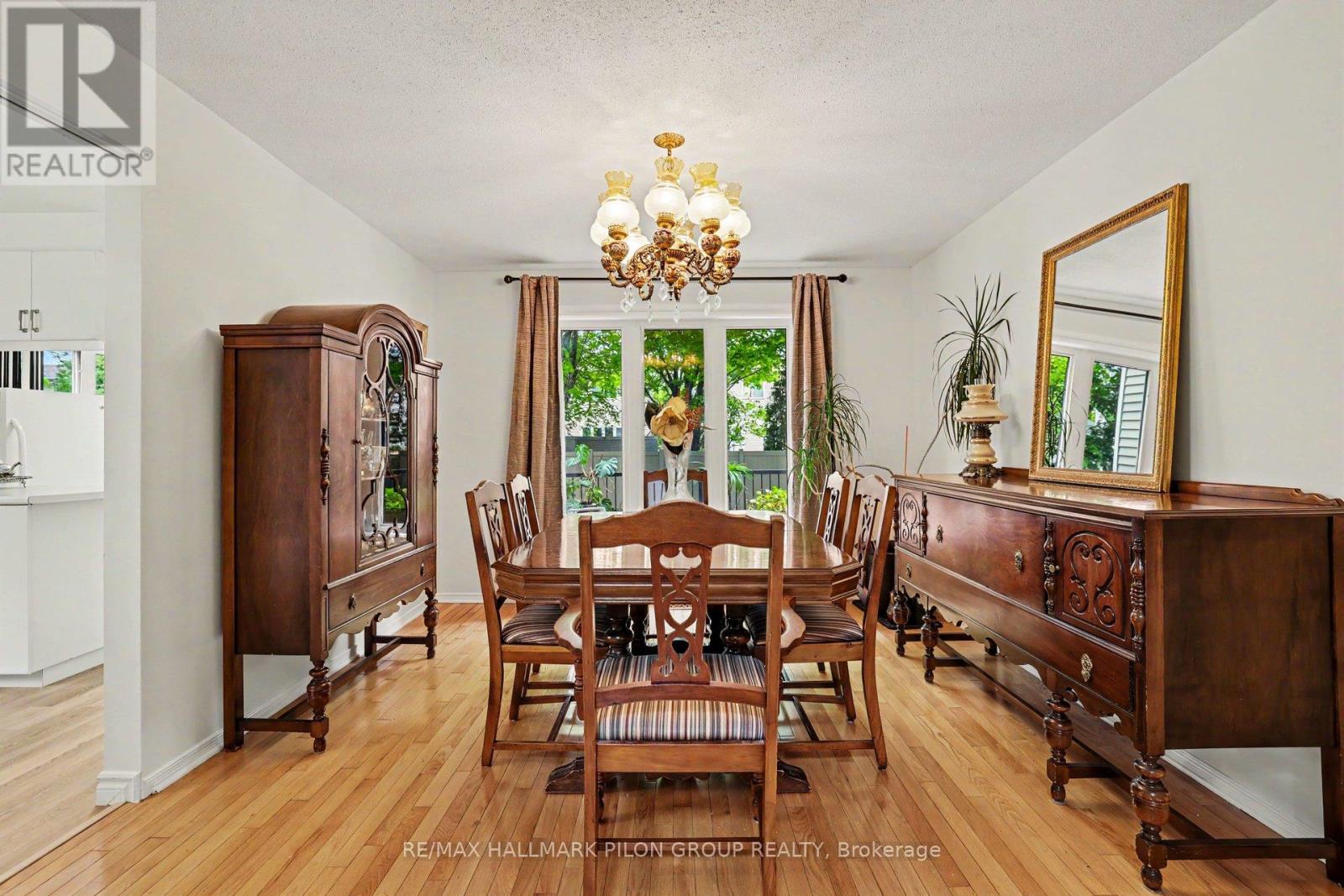 1674 SANSONNET STREET - 8