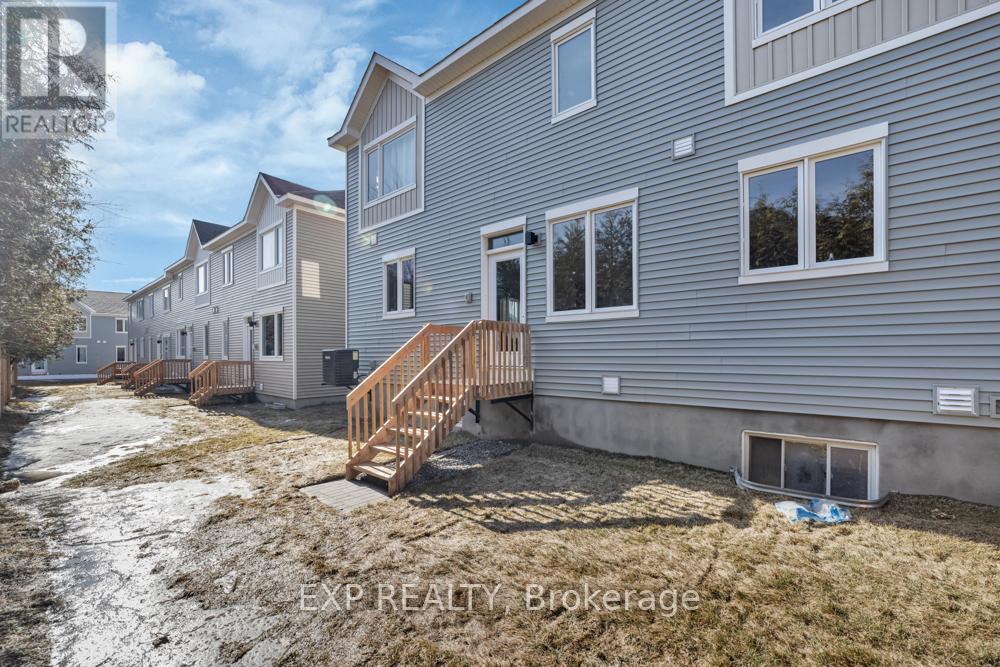 279 FALSETTO STREET - 43