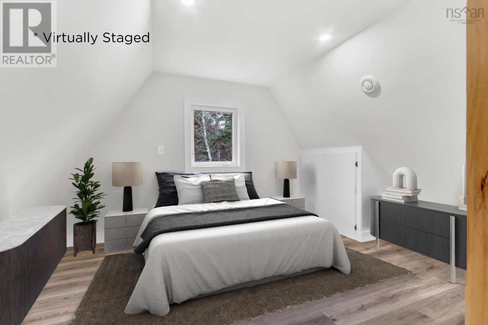 Property 38 of 38 of 111 Ski Martock Road