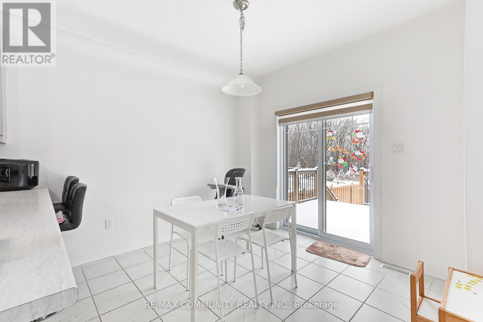 122 PLEWES DRIVE - 17