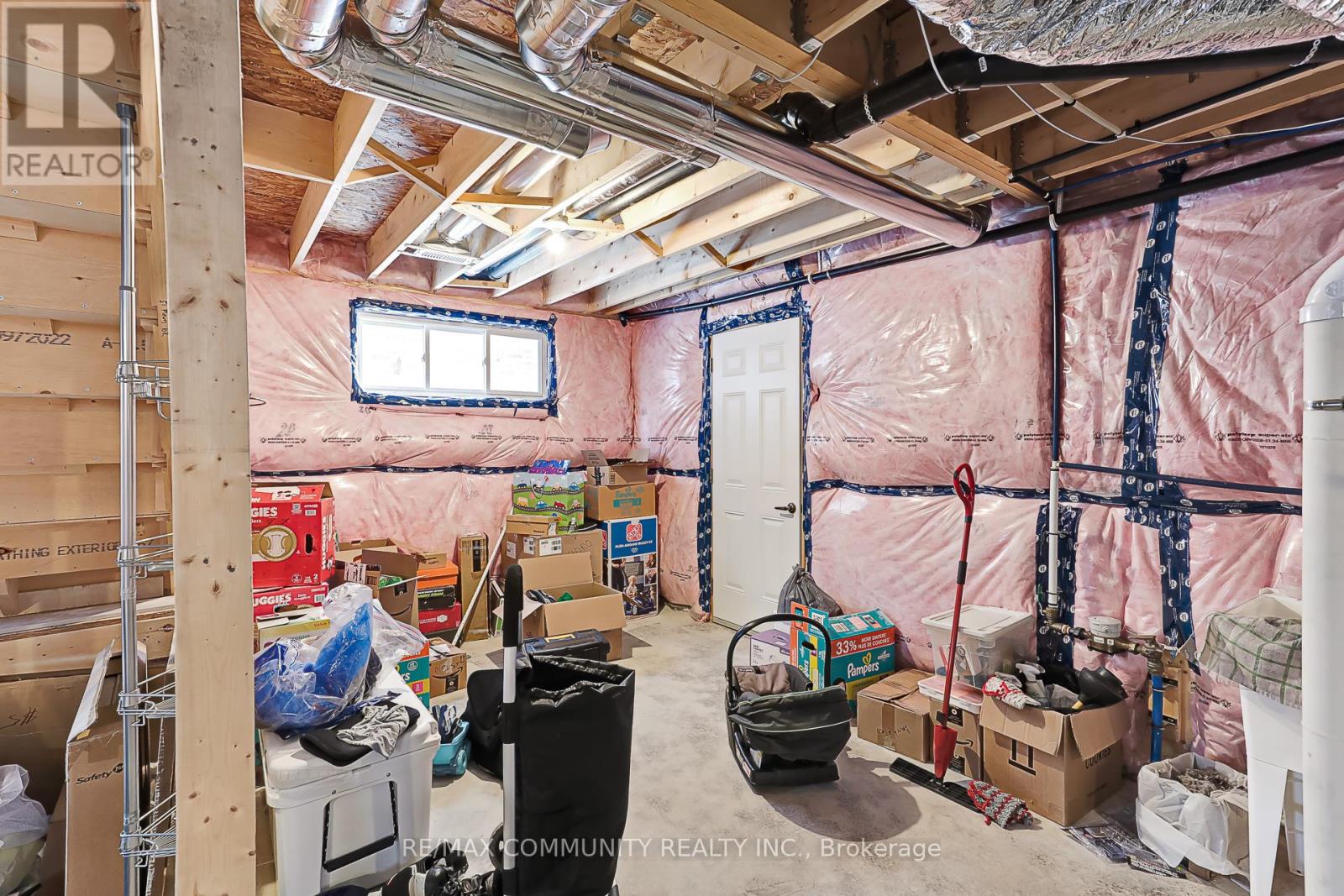 122 PLEWES DRIVE - 36