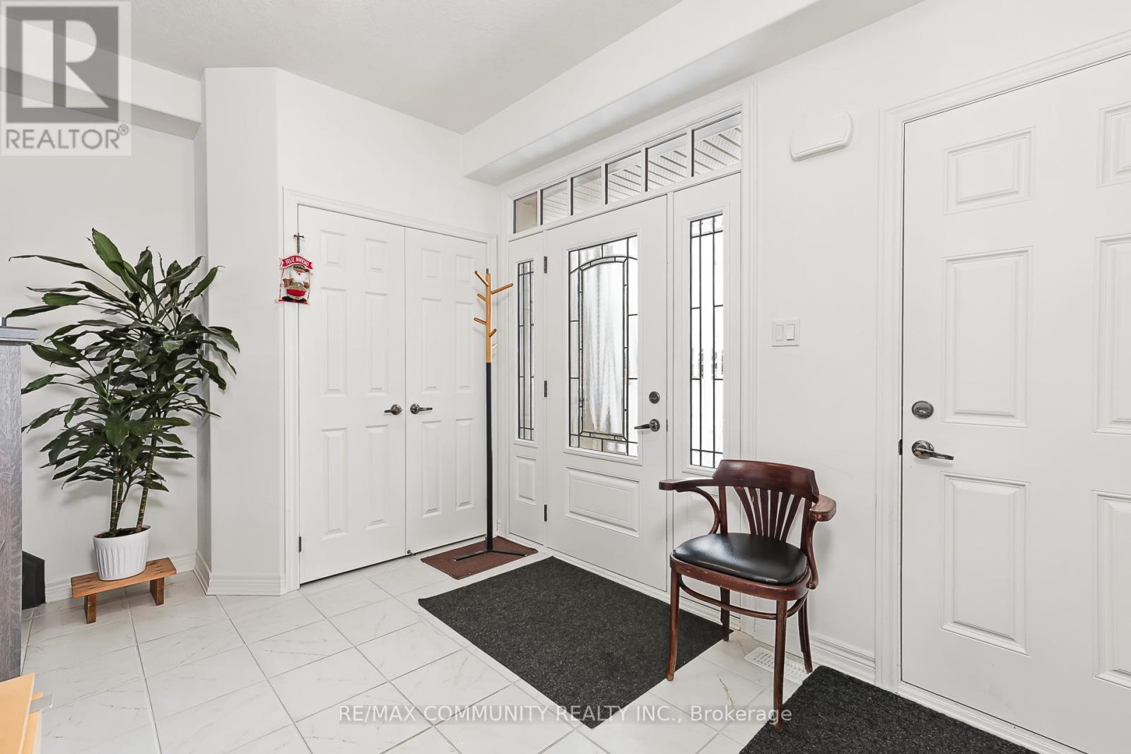 122 PLEWES DRIVE - 5