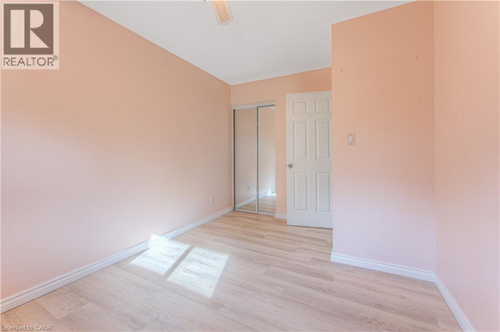 18 GILSTON Parkway - 19