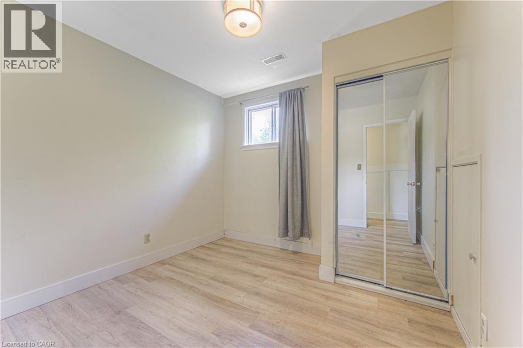 18 GILSTON Parkway - 28