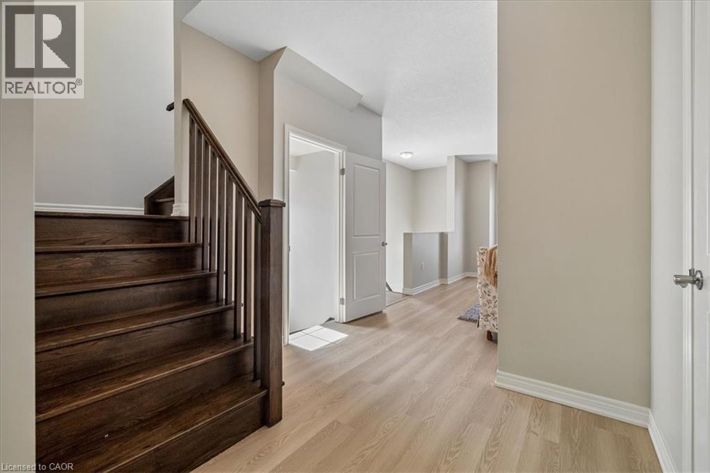 #25 11 STOCKBRIDGE Gardens - 14