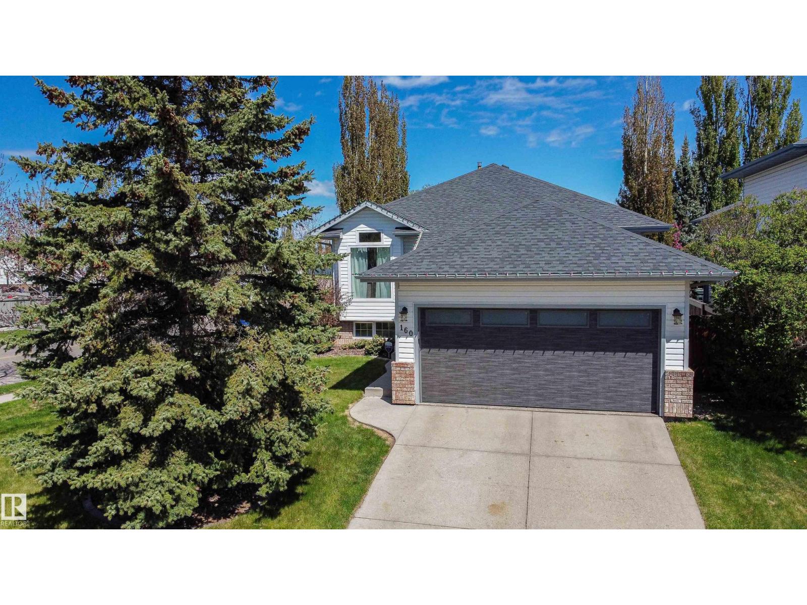 160 REGENCY DR - 1
